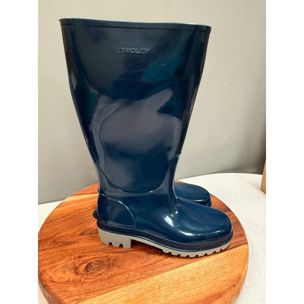 Tingley rubber rain